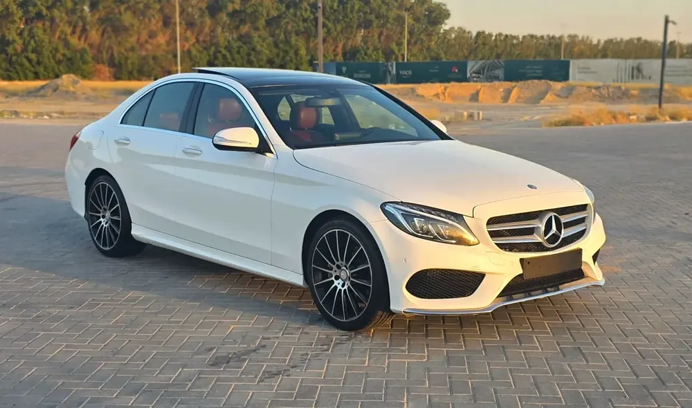 Mercedes-Benz C-Class C200 2015 GCC Specs - Pristine Condition - Image 20