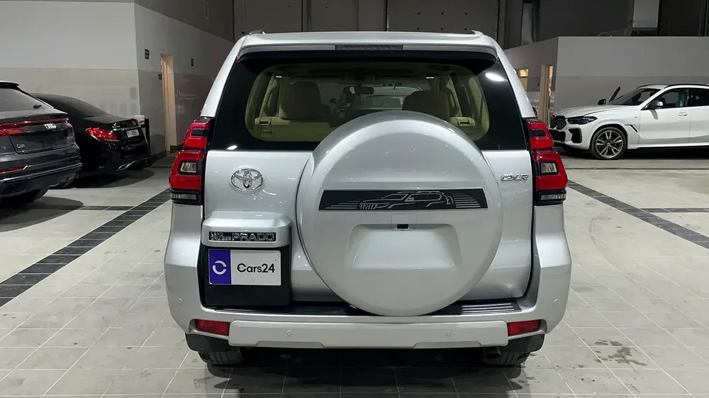 AED 2,249/month | 0 DP | Free 3 Months Warranty | 30 Day Return | TOYOTA LAND CRUISER PRADO 2023 - Image 4