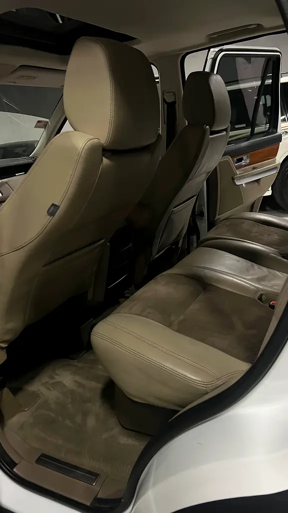 Land Rover Range Rover Sport HSE 2011 - GCC Specs - Well Maintained - Image 7