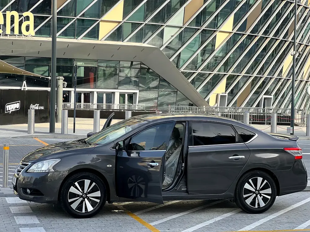 Nissan Sentra SV 2020 - Image 9
