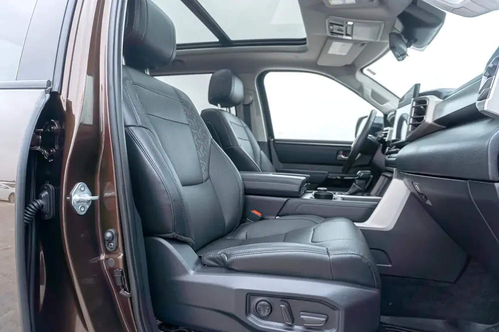 2024 Toyota Tundra Crewmax Limited - American Specs - Brand New - Image 19