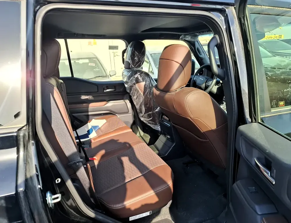 Toyota Prado Adventure 2.4L 2025 Black Petrol Middle East Specs (Export Only) - Image 8