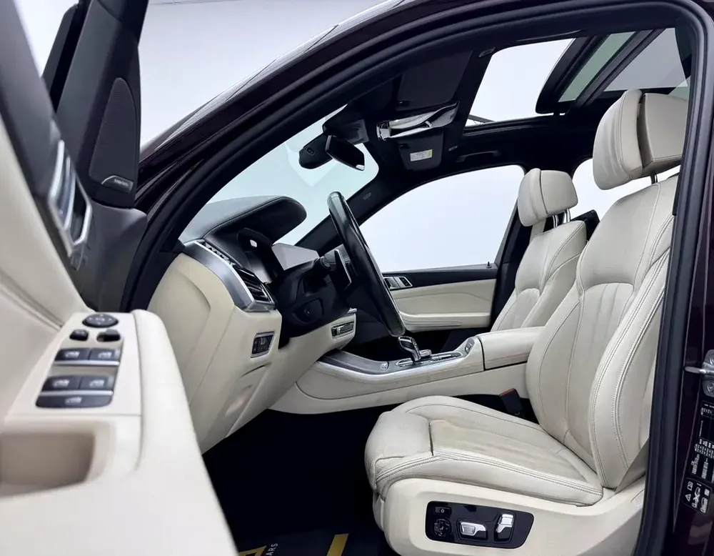2020 BMW X5 M50i, Full Service History, 1 Year Warranty, Excellent Condition, GCC - Image 11