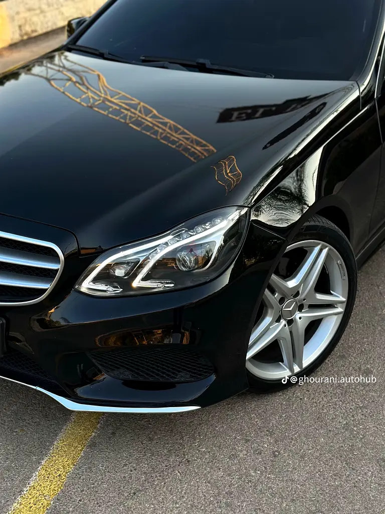 2016 Mercedes-Benz E-Class E 350 - Immaculate Condition - American Specs - Image 12