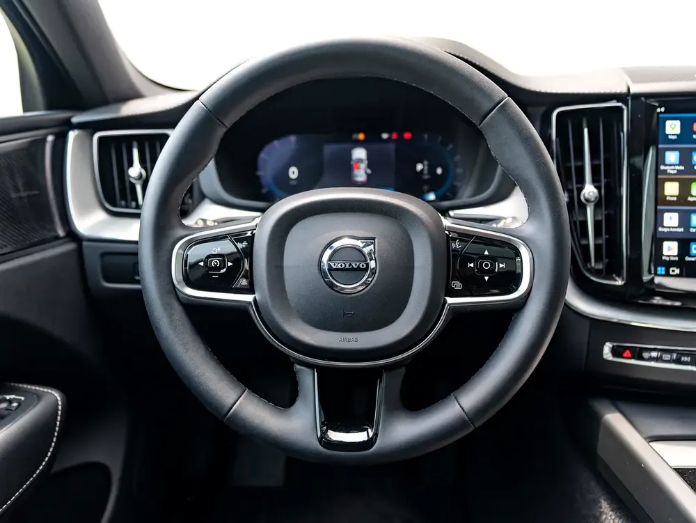0% DOWN PAYMENT | THE MAY ADVANTAGE | RELIABLE DAILY | XC60 B5 ULTIMATE DARK | WARRANTY - Image 17