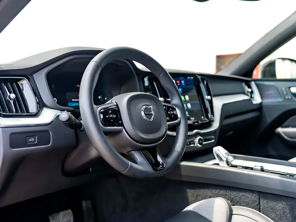 0% DOWN PAYMENT | THE MAY ADVANTAGE | RELIABLE DAILY | XC60 B5 ULTIMATE DARK | WARRANTY - Image 9
