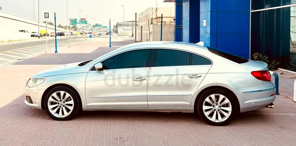 2011 VW CC-GCC-low kilometers- Excellent condition-driving excellent-100% everything ! - Image 4