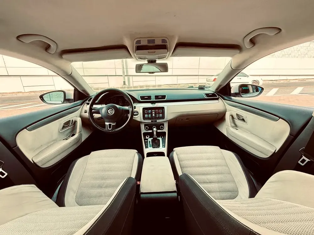 2011 VW CC-GCC-low kilometers- Excellent condition-driving excellent-100% everything ! - Image 7