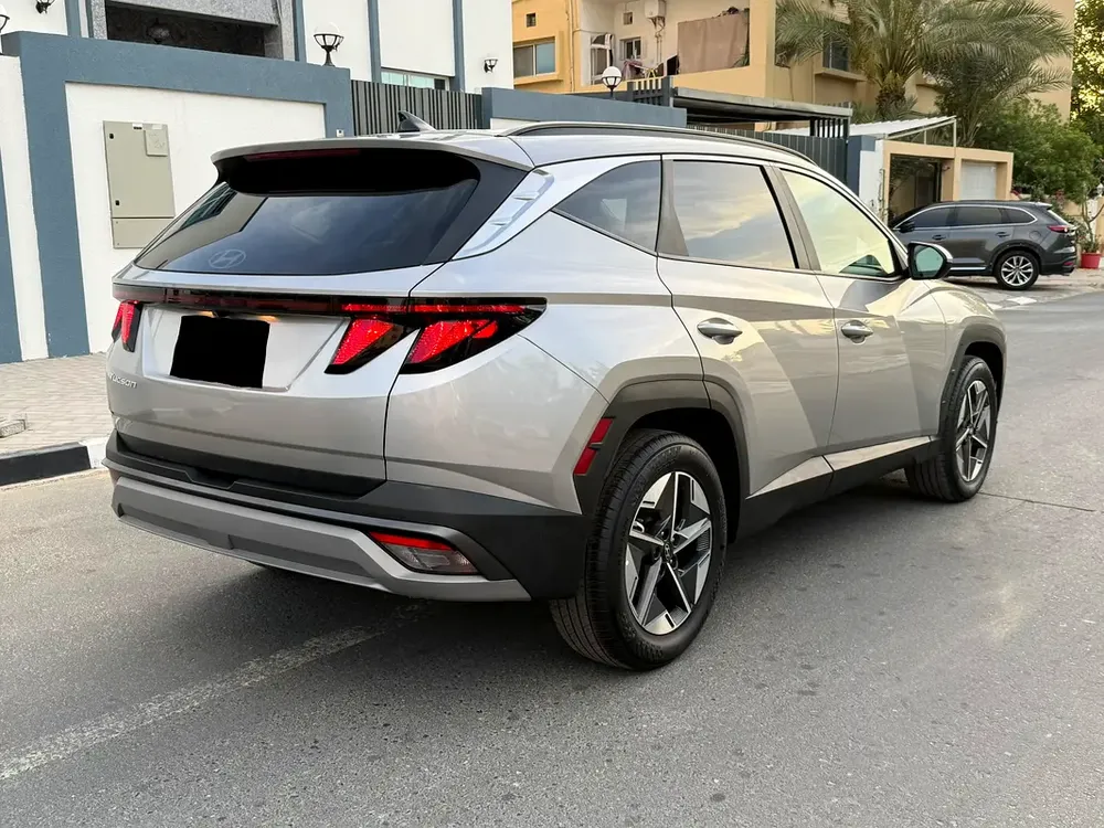 Hyundai Tucson 2025, super clean car, low mileage, original airbags, customs papers - Image 13