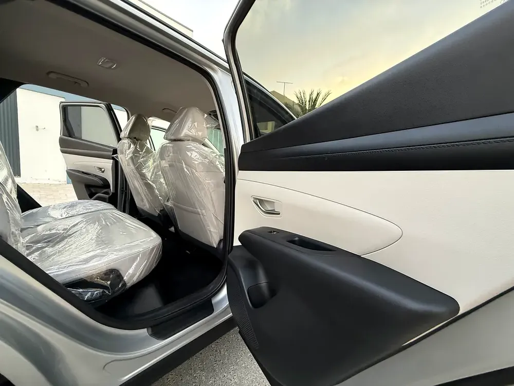 Hyundai Tucson 2025, super clean car, low mileage, original airbags, customs papers - Image 15