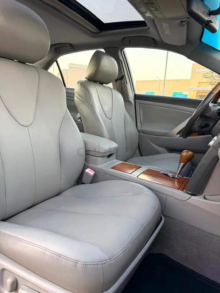 Toyota Aurion 2011 GCC Specs - Full Service History - Image 11