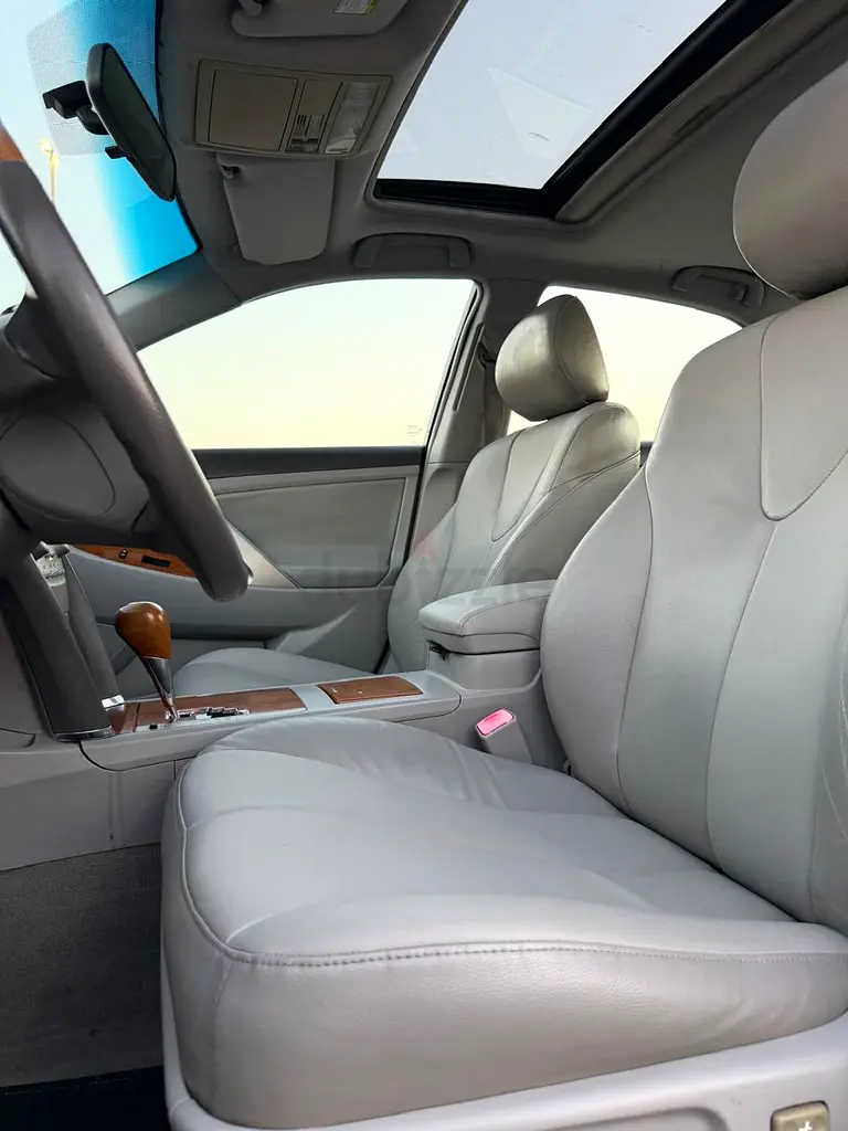 Toyota Aurion 2011 GCC Specs - Full Service History - Image 13