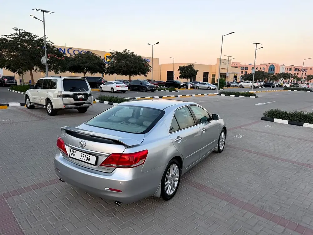 Toyota Aurion 2011 GCC Specs - Full Service History - Image 4