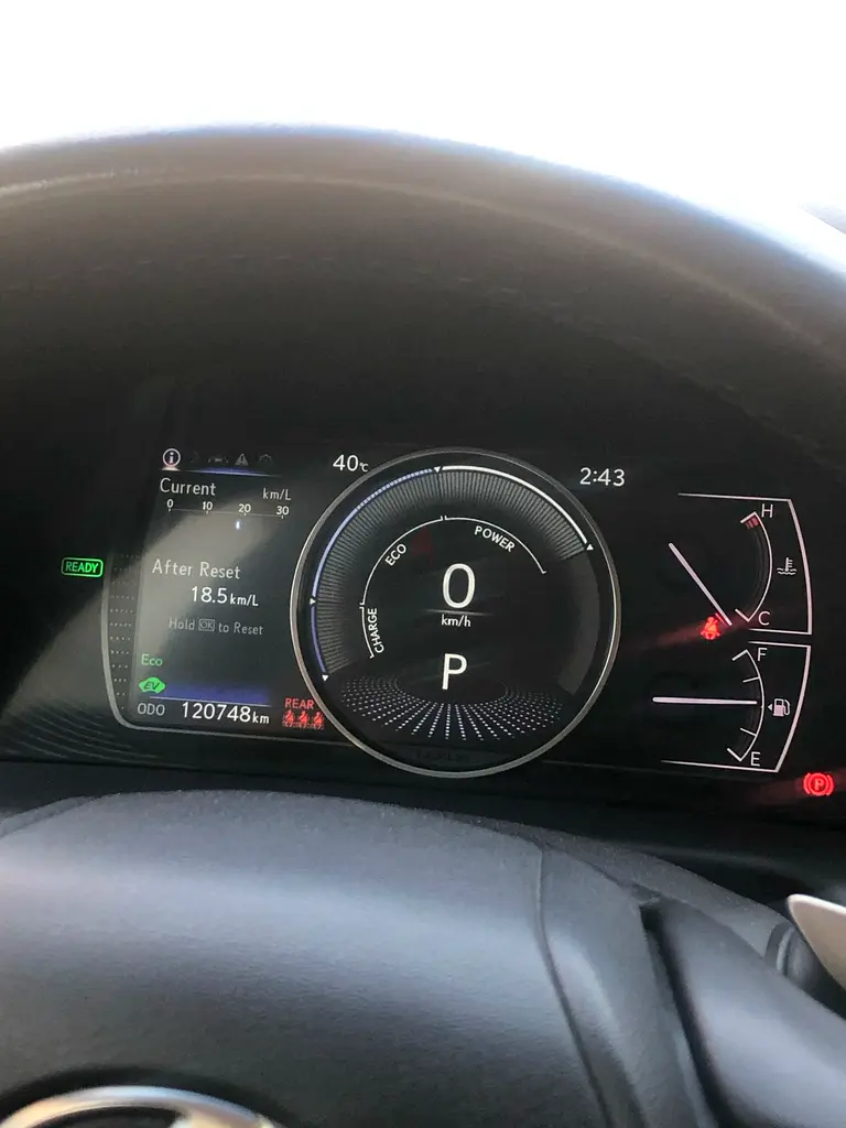 2023 Lexus ES 300h – Luxury Hybrid | Like New | Fuel Efficient - Image 7