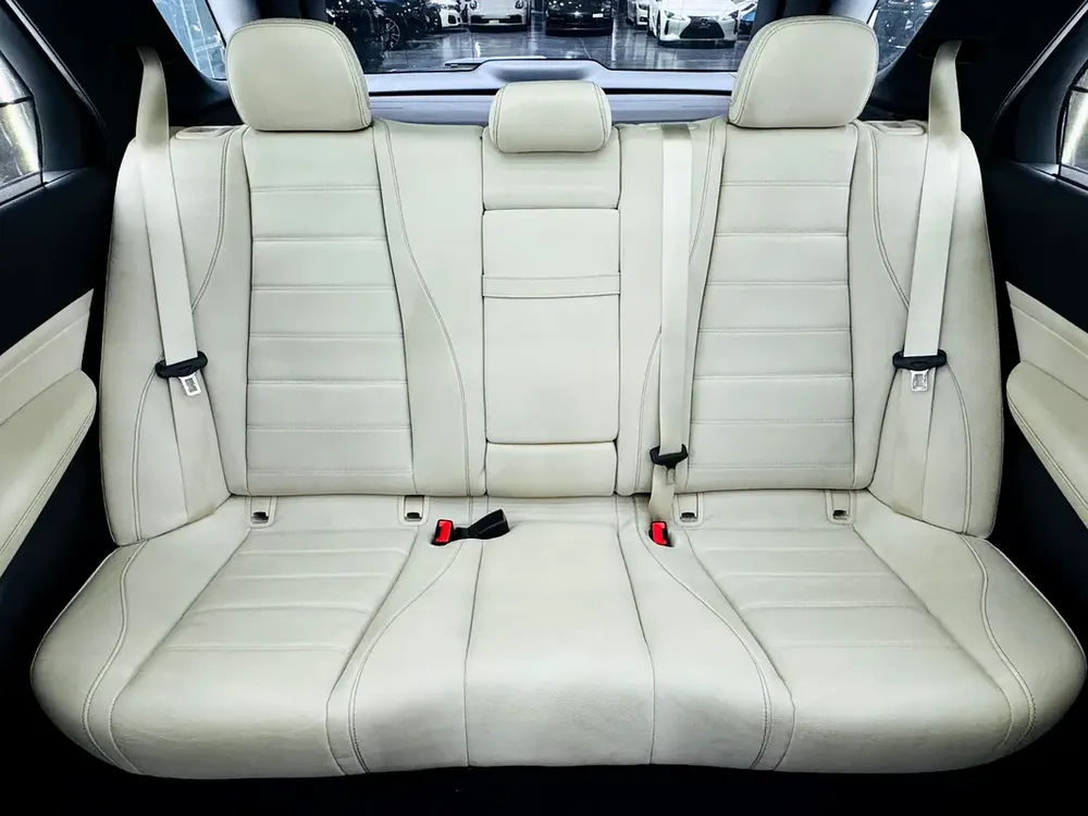 2021 Mercedes-Benz GLE 450 4MATIC (GCC), Mercedes Warranty till Oct 2026 and Full service History - Image 17