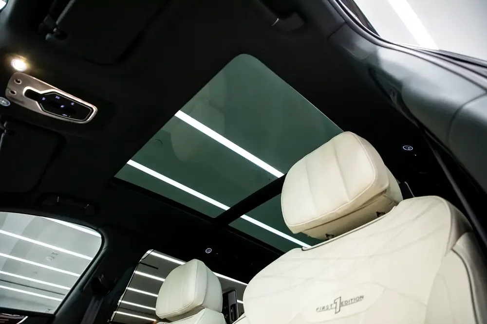 2025 | BENTLEY BENTAYGA AZURE | LWB FIRST EDITION | GCC | WITH WARRANTY AND SERVICE AL HABTOOR - Image 16