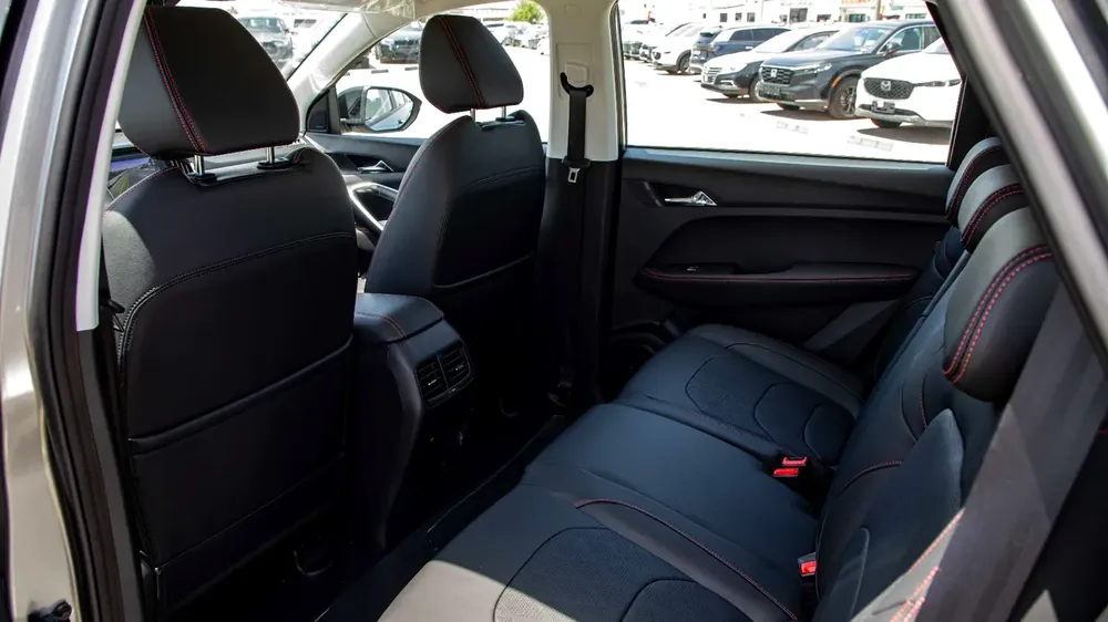 Chevrolet Captiva Premier 1.5L FWD | 7-Seater | 2025 - Image 17
