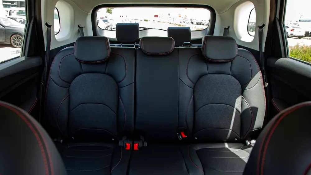 Chevrolet Captiva Premier 1.5L FWD | 7-Seater | 2025 - Image 18