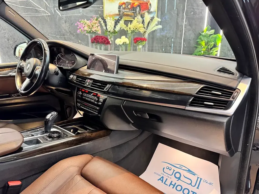 AMAZING BMW X5 V8 || 7 SEATS || FULL OPTIONS || GCC II ACCIDENTS FREE I| SCREENS || PANORAMIC - Image 13