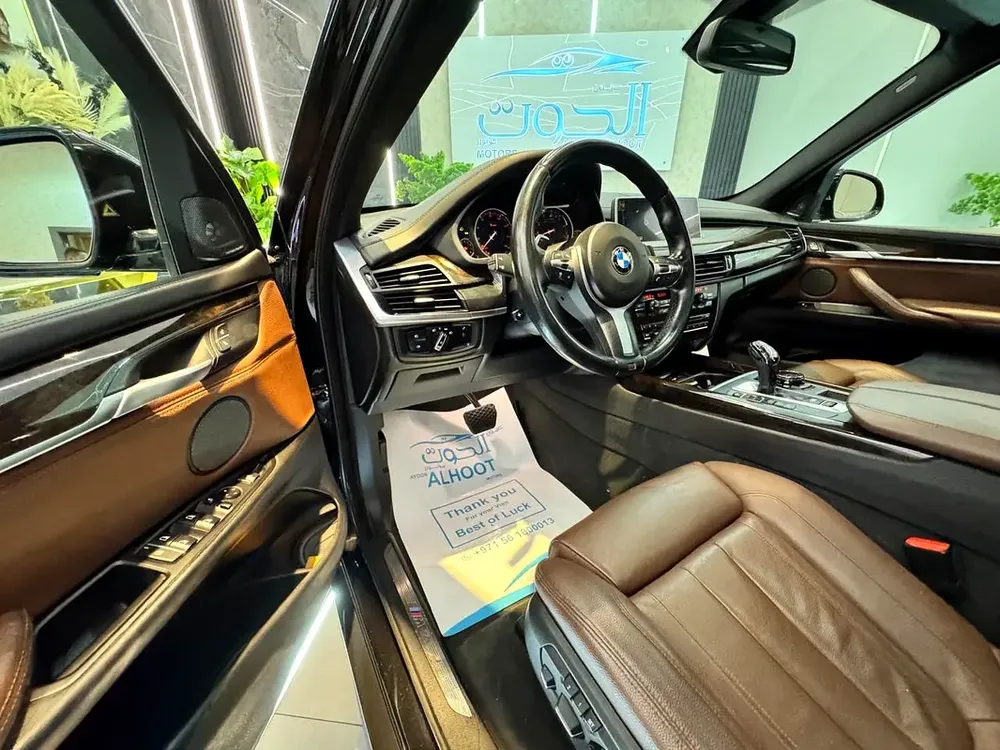 AMAZING BMW X5 V8 || 7 SEATS || FULL OPTIONS || GCC II ACCIDENTS FREE I| SCREENS || PANORAMIC - Image 18