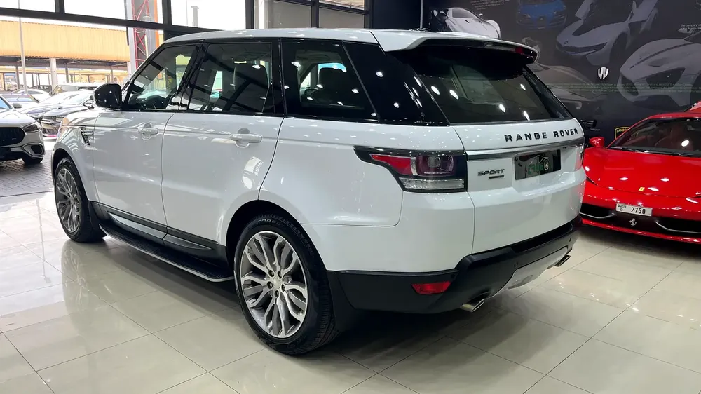 2014 Land Rover Range Rover Sport Autobiography | GCC Specs | Pristine Condition - Image 7