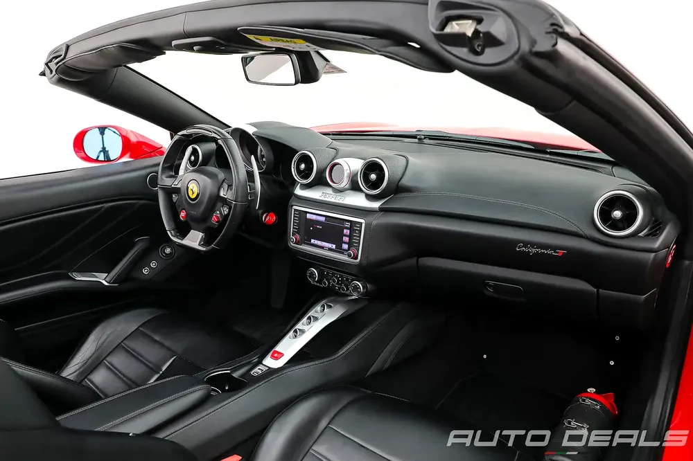 2016 Ferrari California T | GCC Specs | Low Mileage | Well Maintained |Excellent Condition | 3.9L V8 - Image 13