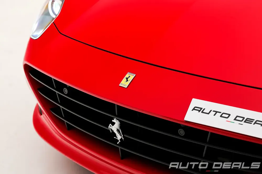 2016 Ferrari California T | GCC Specs | Low Mileage | Well Maintained |Excellent Condition | 3.9L V8 - Image 7