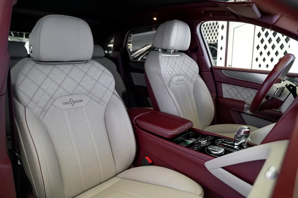 BENTAYGA V8 | TWO TONE INTERIOR | WARRANTY AVAILABLE - Image 14
