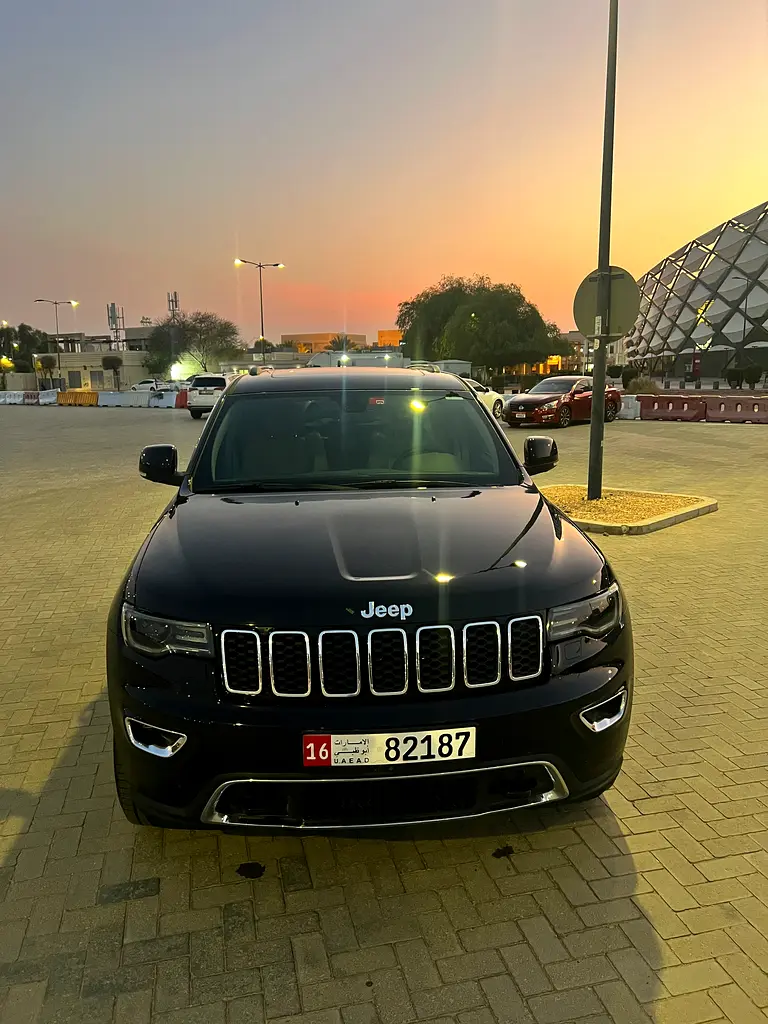 Cherokee Limited  dealership warranty + service contract . Violet color - Image 5