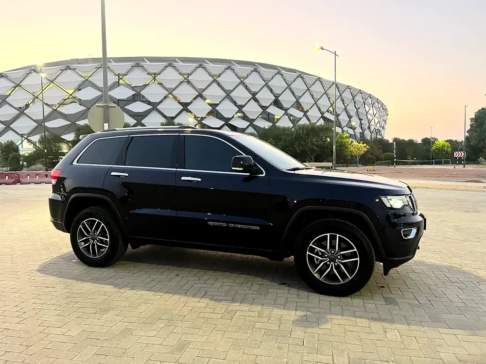Cherokee Limited  dealership warranty + service contract . Violet color - Image 9