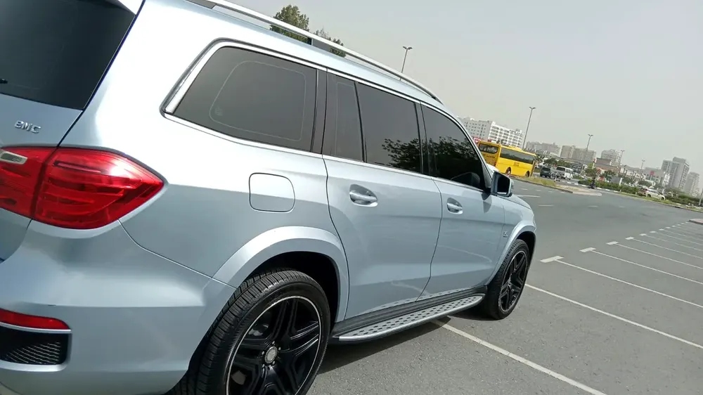 Mercedes-Benz GL 500 4Matic 2016 GCC Specs | Immaculate Condition - Image 8