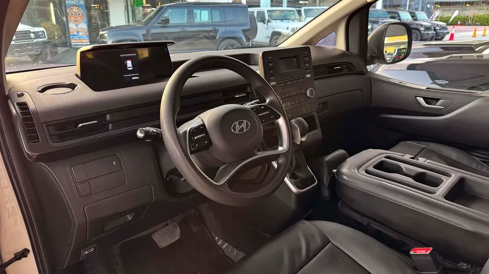 0% DOWN PAYMENT! | SAVVY-BUY | HYUNDAI STARIA COMFORT | PROTECT YOUR EQUITY | WARRANTY - Image 8