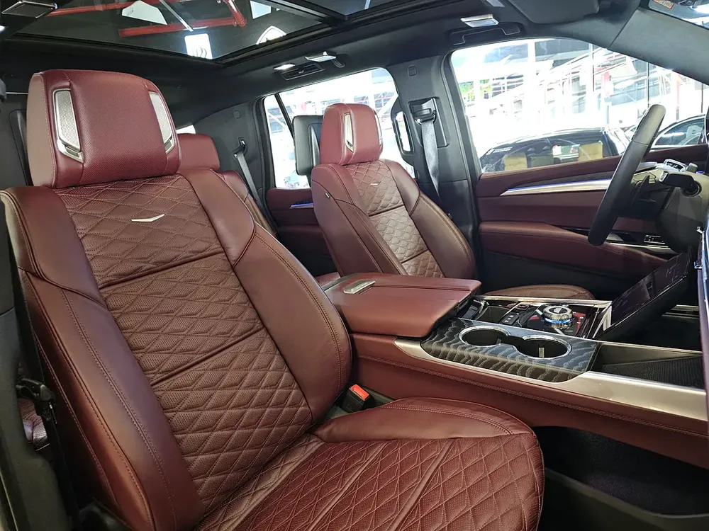 Sport 6.2L 4WD Sport 6.2L AWD 2025 CADILLAC ESCALADE GCC - SPORT - 5 YEARS DEALER WARRANTY + SERVICE - Image 9