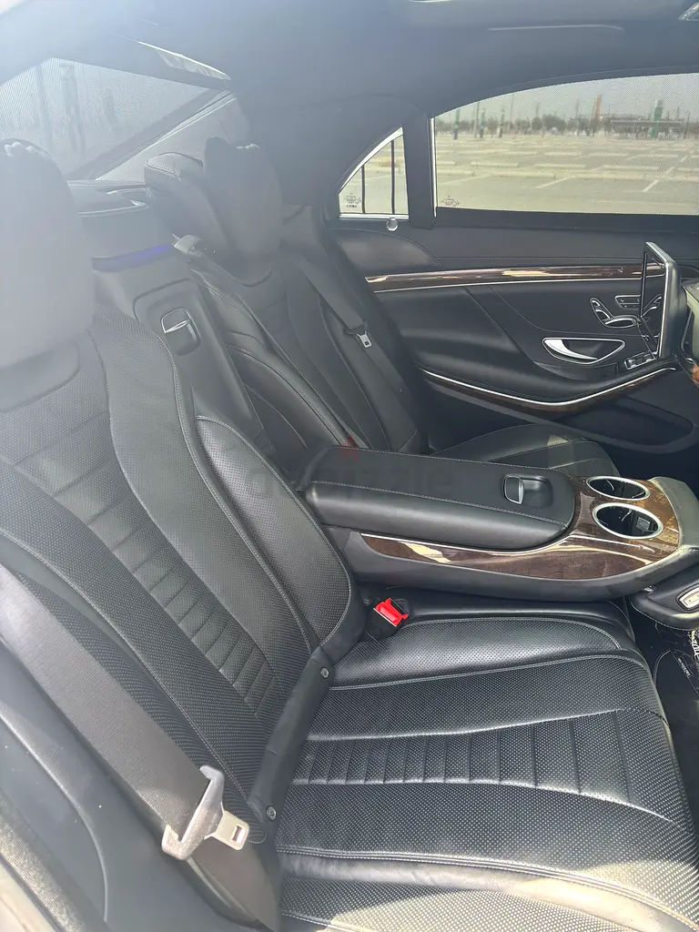 Cleanest S500 GCC with Mercedes service contract till July 2027 - Image 12