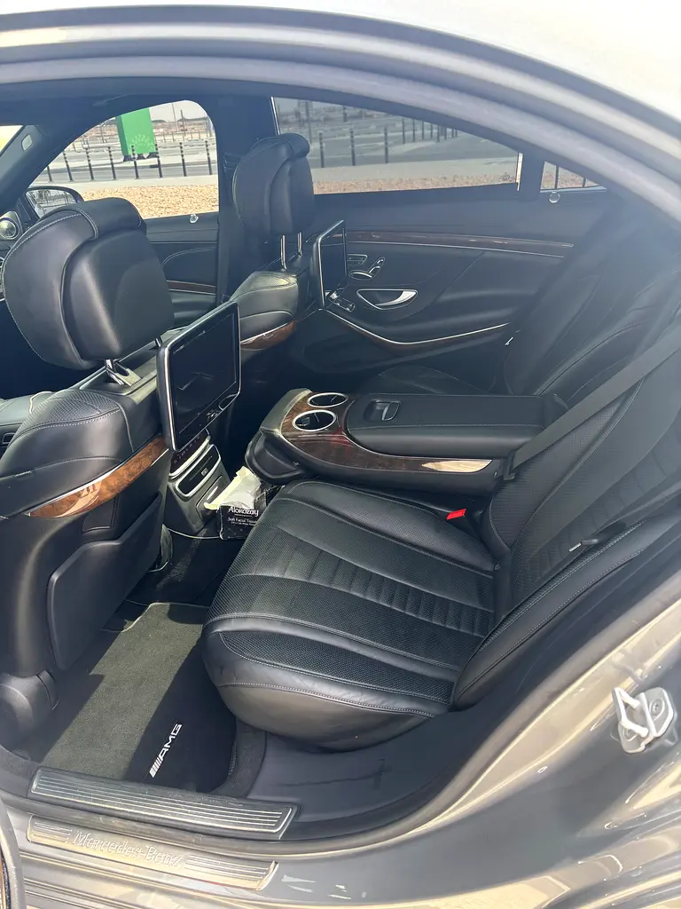 Cleanest S500 GCC with Mercedes service contract till July 2027 - Image 14