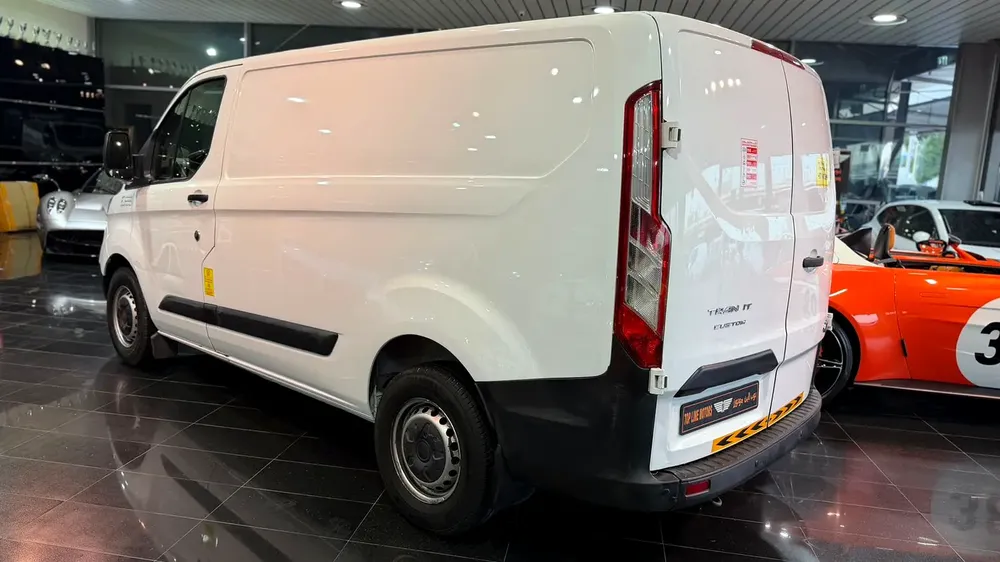 Ford Transit Van 2022 - GCC Specs - Excellent Condition - Image 9