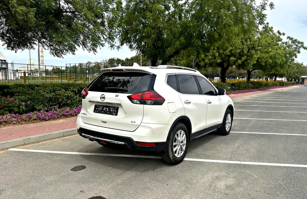 900/MONTH ZERO DOWNPAYMENT SINGLE OWNER GCC SPECS GOOD CONDITION WITH 1 YEAR WARRANTY - Image 4