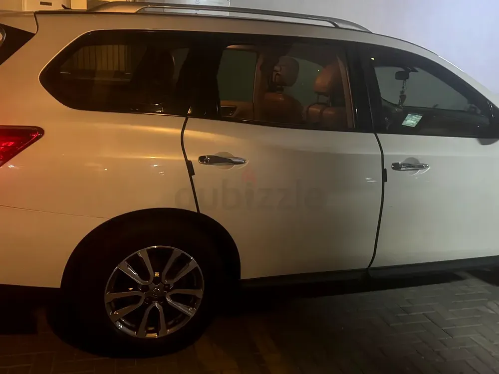 Nissan Pathfinder SE 2016 GCC Specs - Image 7