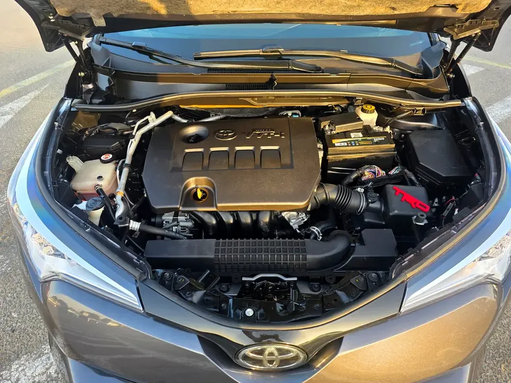 2019 Toyota C-HR Limited 2.0L V4 Dual VVTI Engine Full Option - With Side Step Push Start  Rada - Image 20