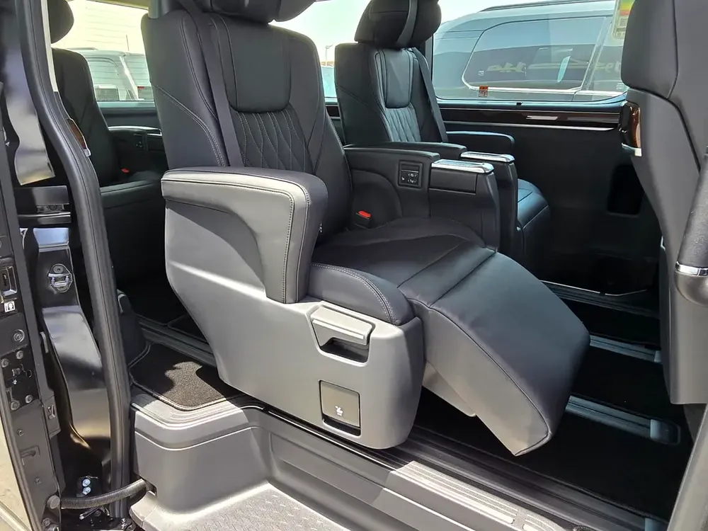 3.5L PREMIUM 6 SEATER V6 PETROL A/T FULL OPTION - Image 11