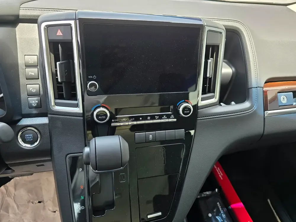3.5L PREMIUM 6 SEATER V6 PETROL A/T FULL OPTION - Image 8