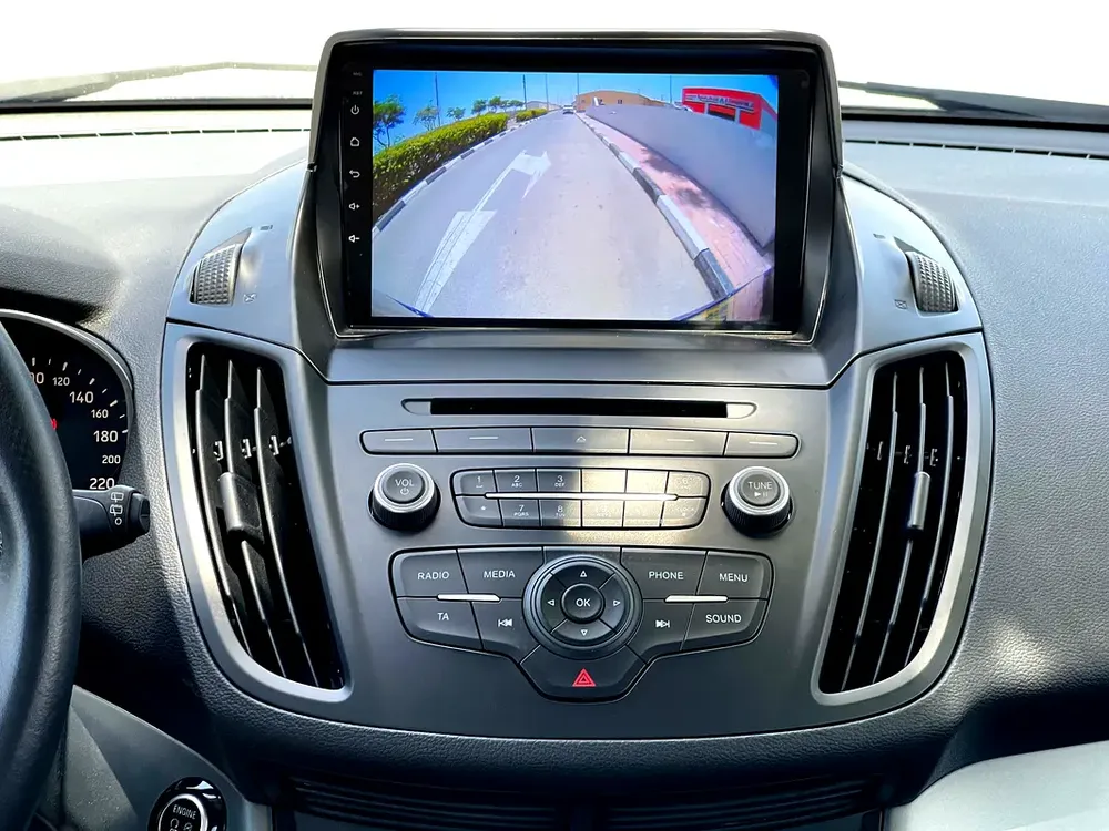 UNLIMITED MILEAGE WARRANTY /NAVIGATION + CAMERA + KEYLESS START + CRUISE CONTROL / IN HOUSE FINANCE - Image 10