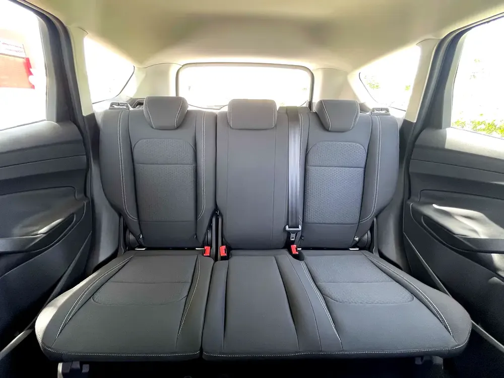 UNLIMITED MILEAGE WARRANTY /NAVIGATION + CAMERA + KEYLESS START + CRUISE CONTROL / IN HOUSE FINANCE - Image 19