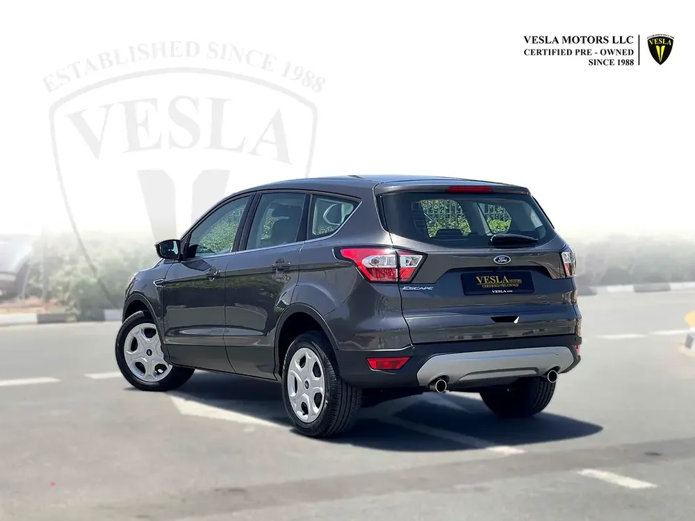 UNLIMITED MILEAGE WARRANTY /NAVIGATION + CAMERA + KEYLESS START + CRUISE CONTROL / IN HOUSE FINANCE - Image 9