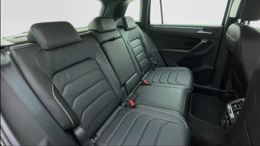 AED 1,575/m | 0 DP | Free 1 Year Warranty | Service History | 30 Day Return | VOLKSWAGEN TIGUAN 2022 - Image 9