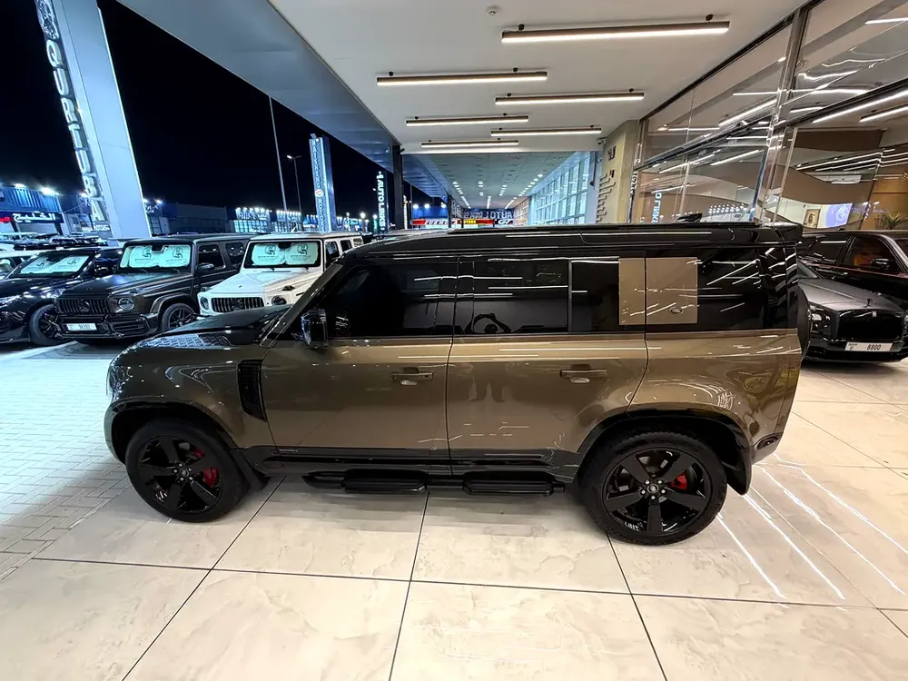 Land Rover Defender 110 X-Dynamic HSE 2020 - European Specs - Image 10