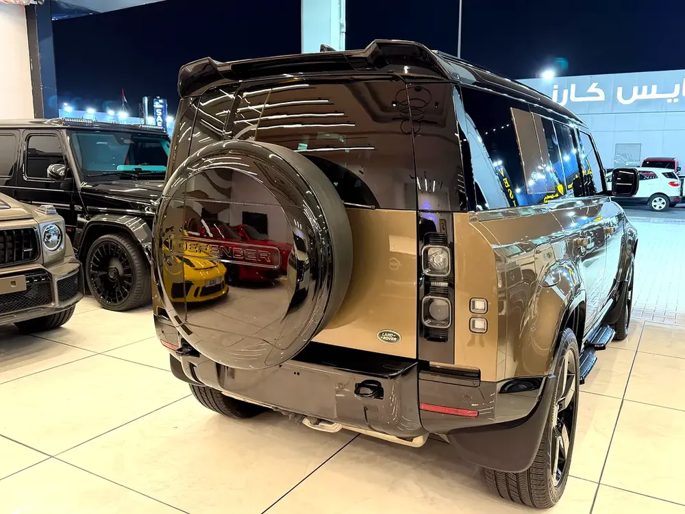 Land Rover Defender 110 X-Dynamic HSE 2020 - European Specs - Image 9