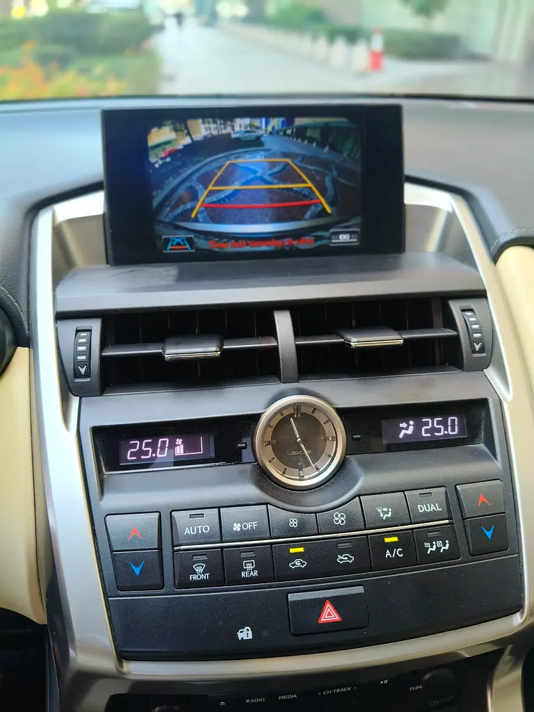 Lexus NX200tGulf Space All Original paint No Accident - Image 12