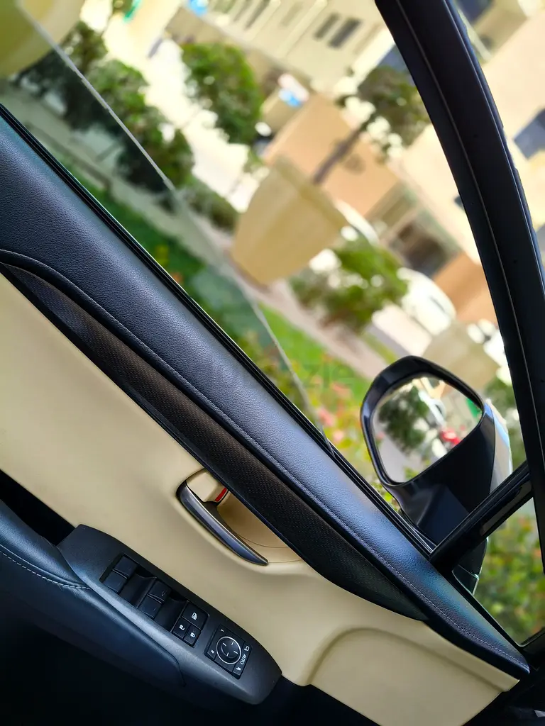 Lexus NX200tGulf Space All Original paint No Accident - Image 7