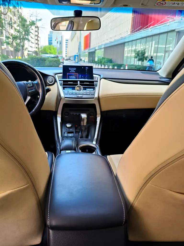 Lexus NX200tGulf Space All Original paint No Accident - Image 9